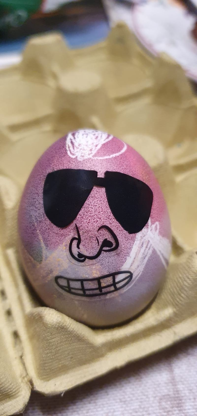 FROHE OSTERN!