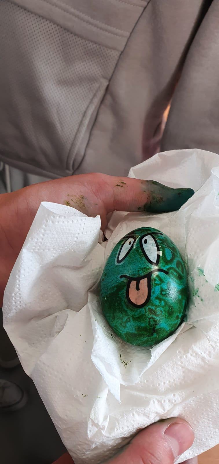 FROHE OSTERN!