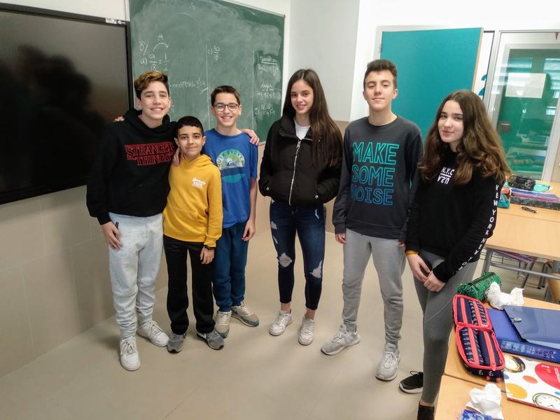 COMPAÑEROS Y COMPAÑERAS AYUDANTES